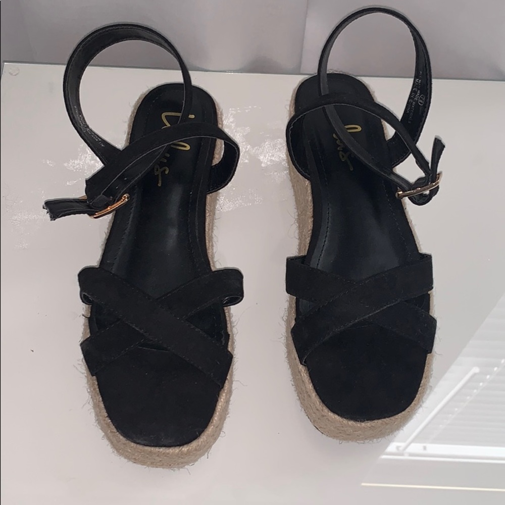 Lulus size 7.5 black espadrille flatforms
